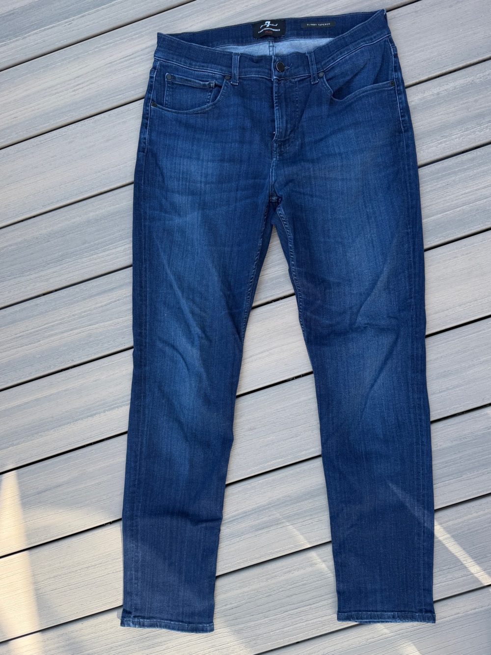 7 for all Mankind Men's Skinny Tapered Luxe Performance Plus  Jeans (33x32)